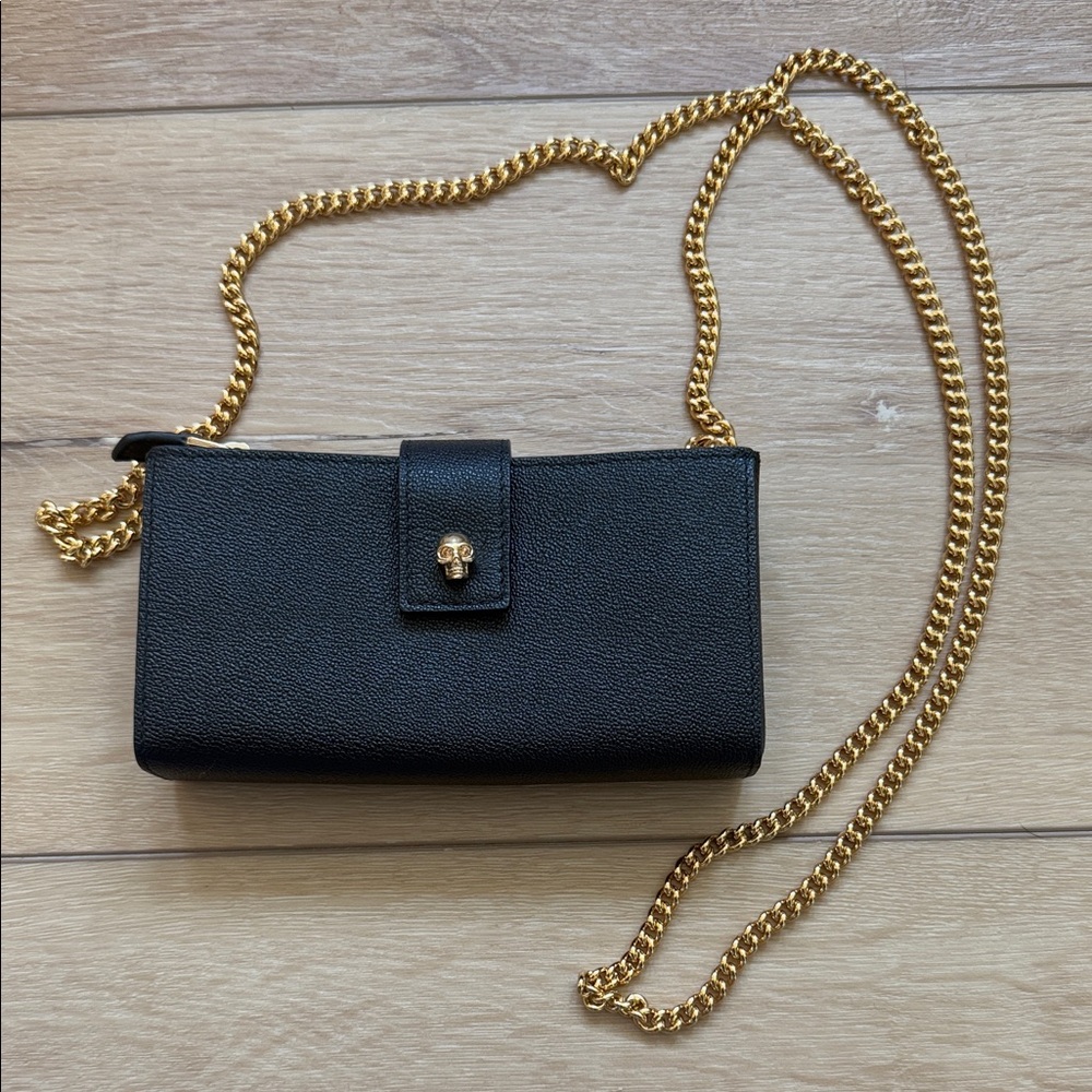 Alexander McQueen Black - Gold Chain Shoulder Bag